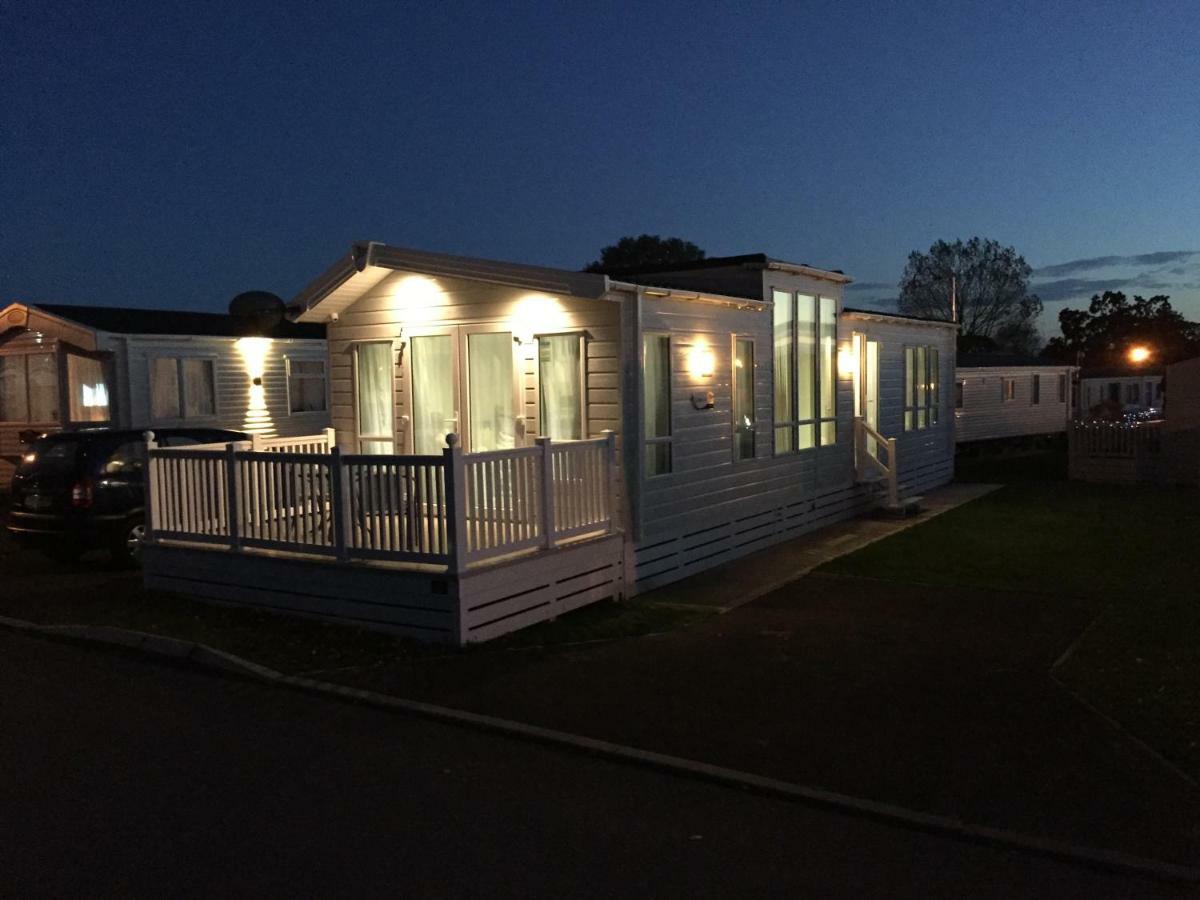 Highfield Grange Hotel Clacton-on-Sea Buitenkant foto