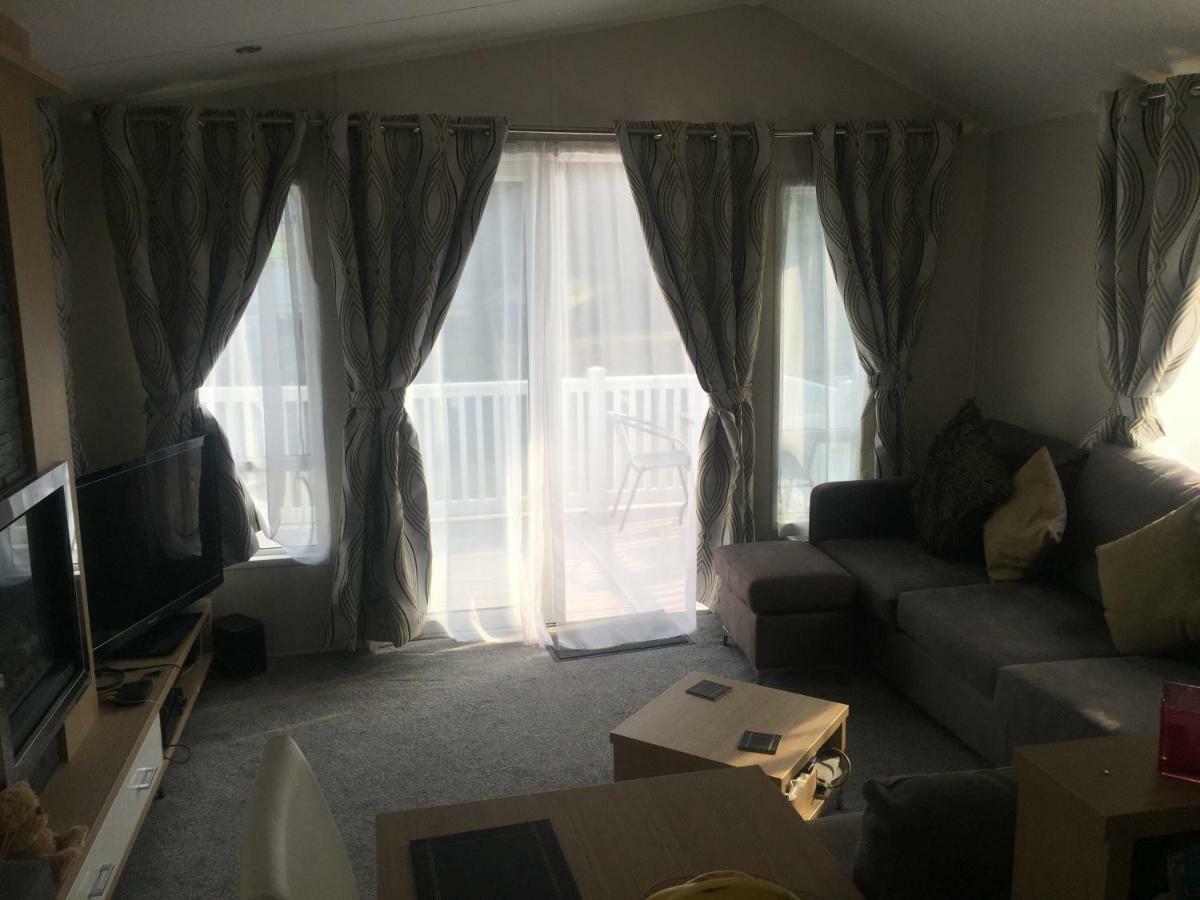 Highfield Grange Hotel Clacton-on-Sea Buitenkant foto