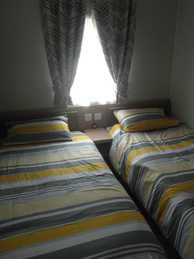 Highfield Grange Hotel Clacton-on-Sea Buitenkant foto